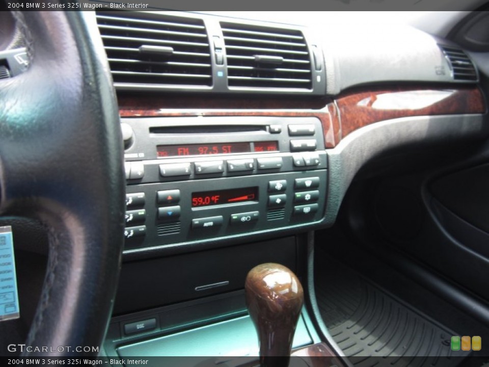 Black Interior Controls for the 2004 BMW 3 Series 325i Wagon #68532226
