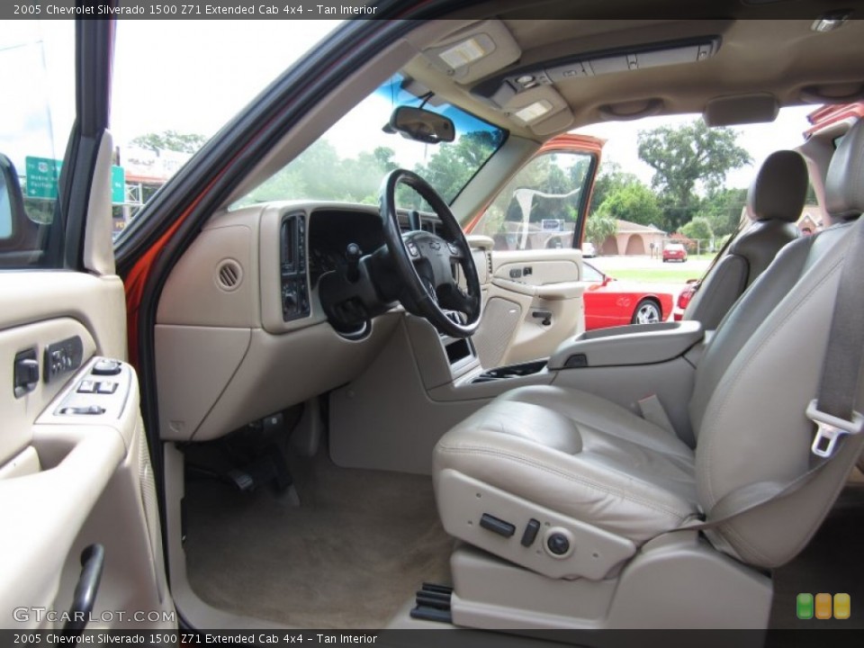 Tan Interior Photo for the 2005 Chevrolet Silverado 1500 Z71 Extended Cab 4x4 #68533009