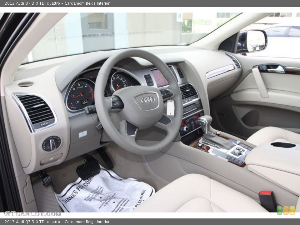Cardamom Beige Interior Photo for the 2013 Audi Q7 3.0 TDI quattro #68541419
