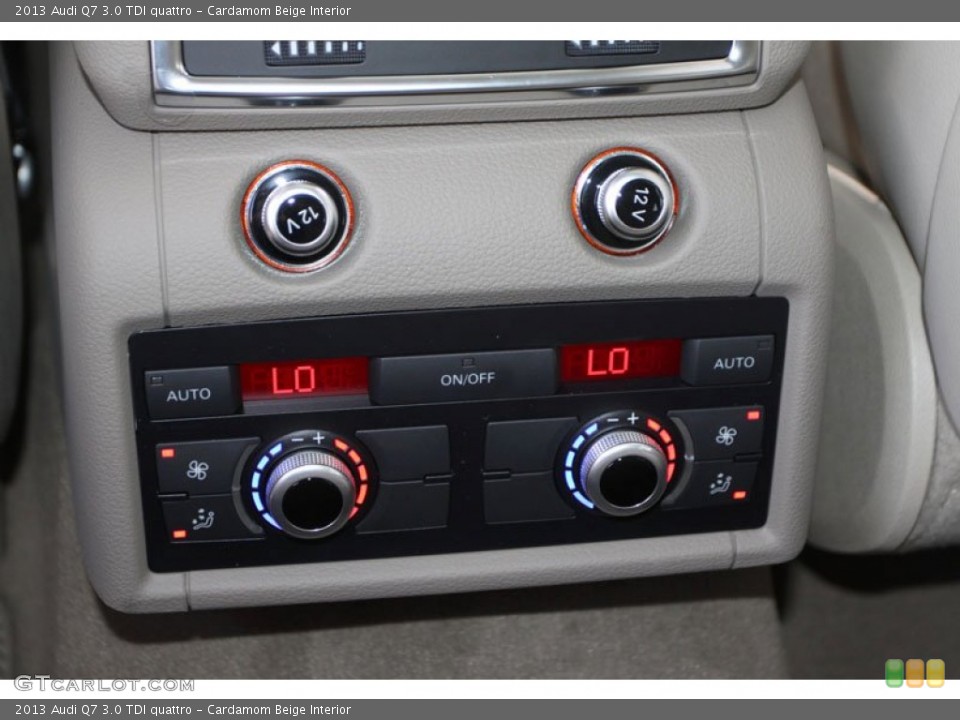 Cardamom Beige Interior Controls for the 2013 Audi Q7 3.0 TDI quattro #68541463