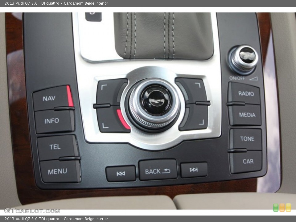 Cardamom Beige Interior Controls for the 2013 Audi Q7 3.0 TDI quattro #68541499