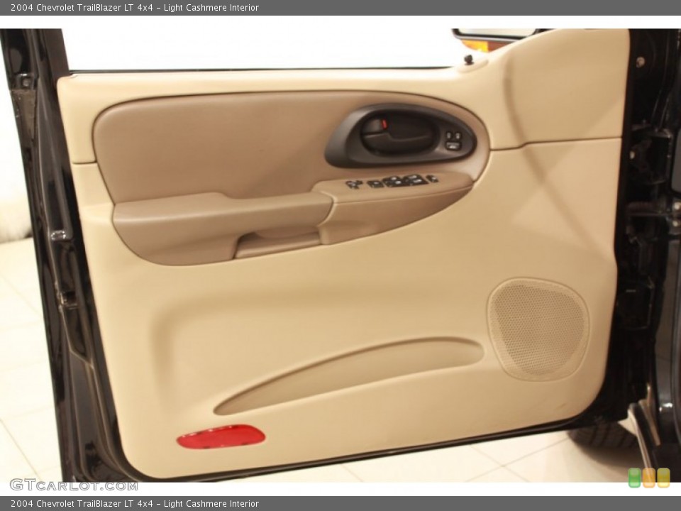 Light Cashmere Interior Door Panel for the 2004 Chevrolet TrailBlazer LT 4x4 #68575054