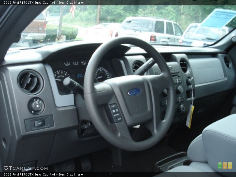 Steel Gray Interior Photo for the 2012 Ford F150 STX SuperCab 4x4 #68576989