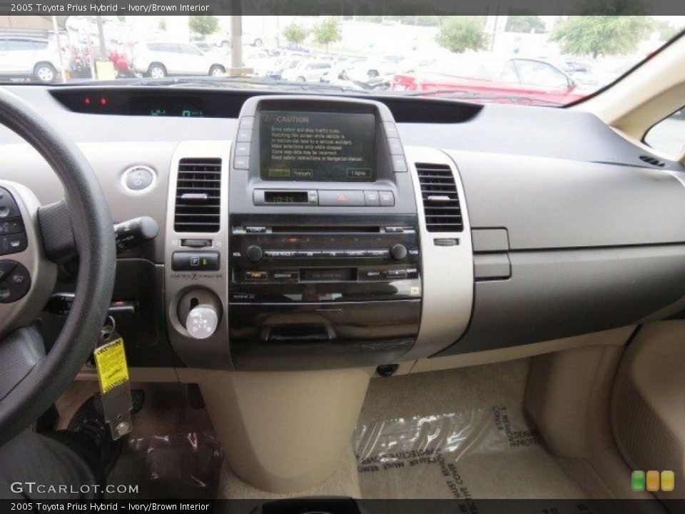 Ivory/Brown Interior Dashboard for the 2005 Toyota Prius Hybrid #68582685