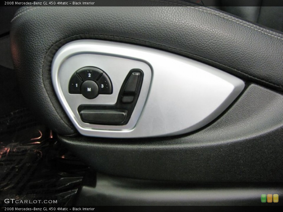 Black Interior Controls for the 2008 Mercedes-Benz GL 450 4Matic #68593715