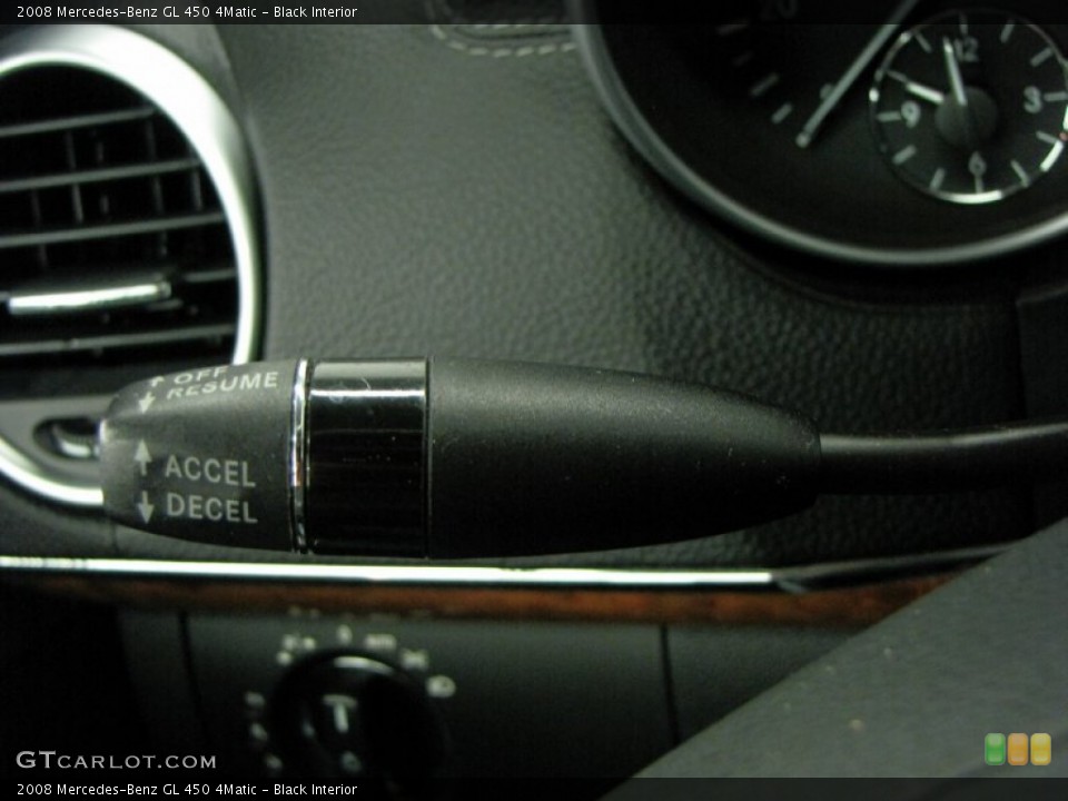Black Interior Controls for the 2008 Mercedes-Benz GL 450 4Matic #68593802