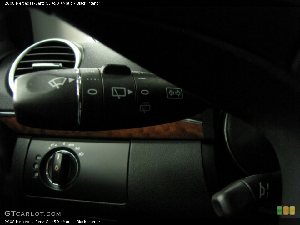 Black Interior Controls for the 2008 Mercedes-Benz GL 450 4Matic #68593811