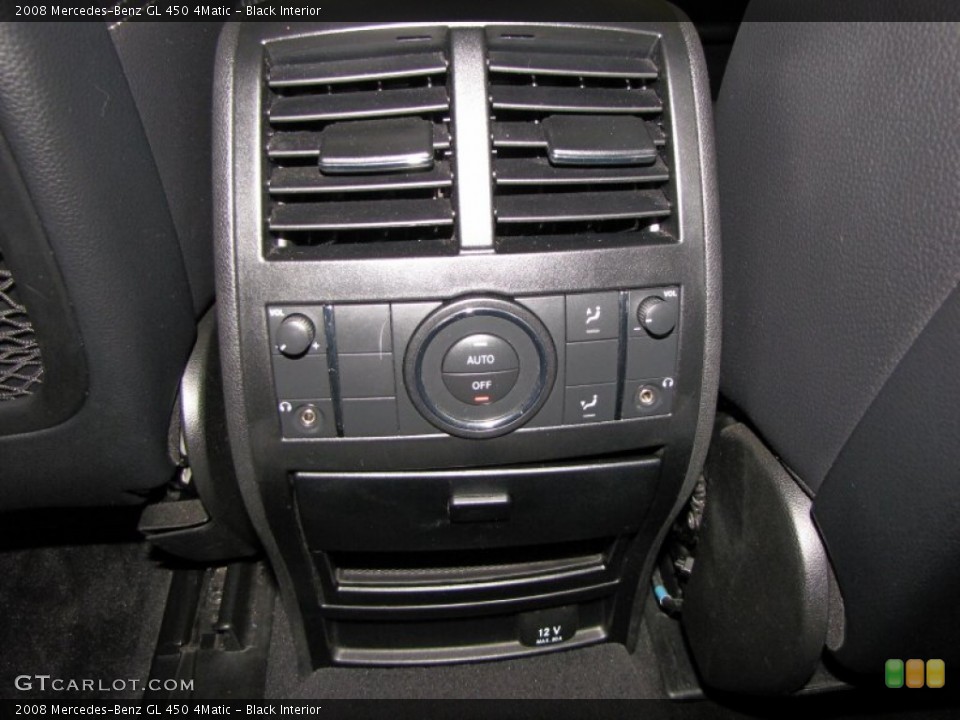Black Interior Controls for the 2008 Mercedes-Benz GL 450 4Matic #68593964