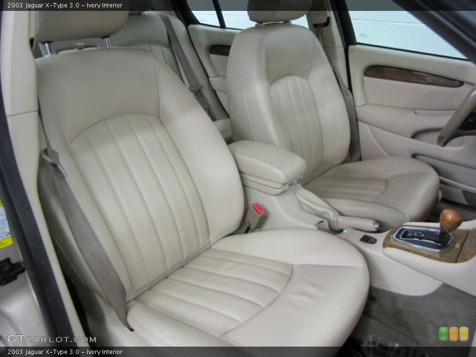 Ivory 2003 Jaguar X-Type Interiors