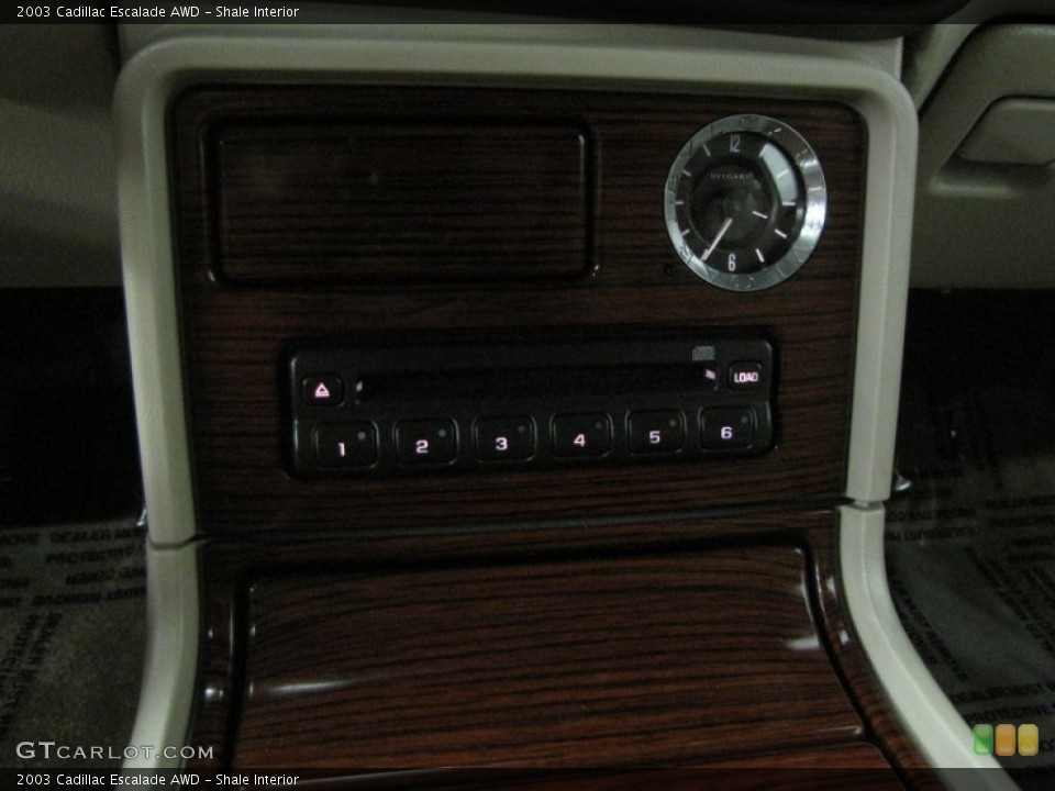 Shale Interior Controls for the 2003 Cadillac Escalade AWD #68595587