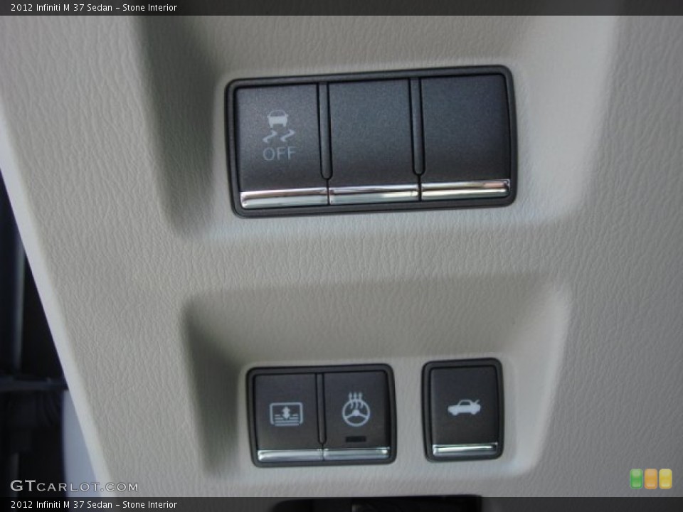 Stone Interior Controls for the 2012 Infiniti M 37 Sedan #68602931