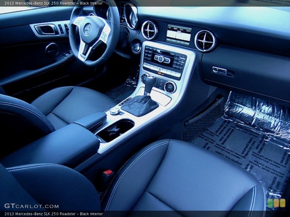 Black Interior Photo for the 2013 Mercedes-Benz SLK 250 Roadster #68605907