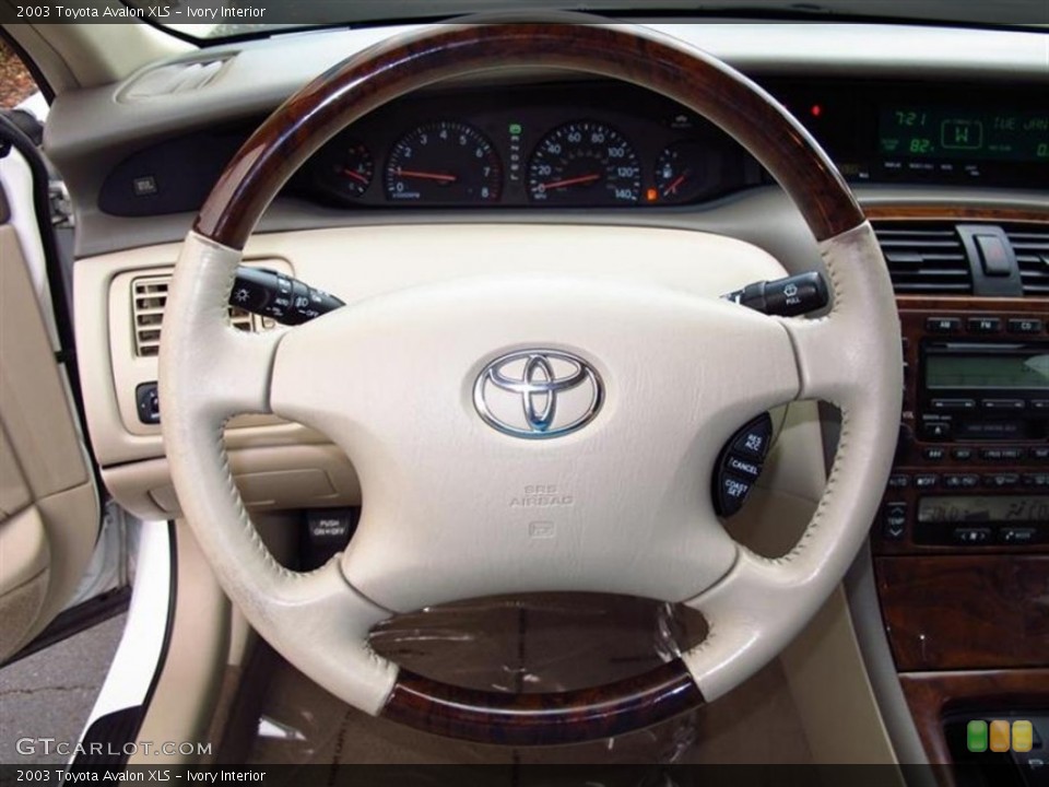 Ivory Interior Steering Wheel for the 2003 Toyota Avalon XLS #68609279