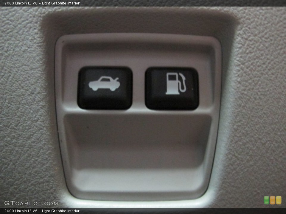 Light Graphite Interior Controls for the 2000 Lincoln LS V6 #68611995