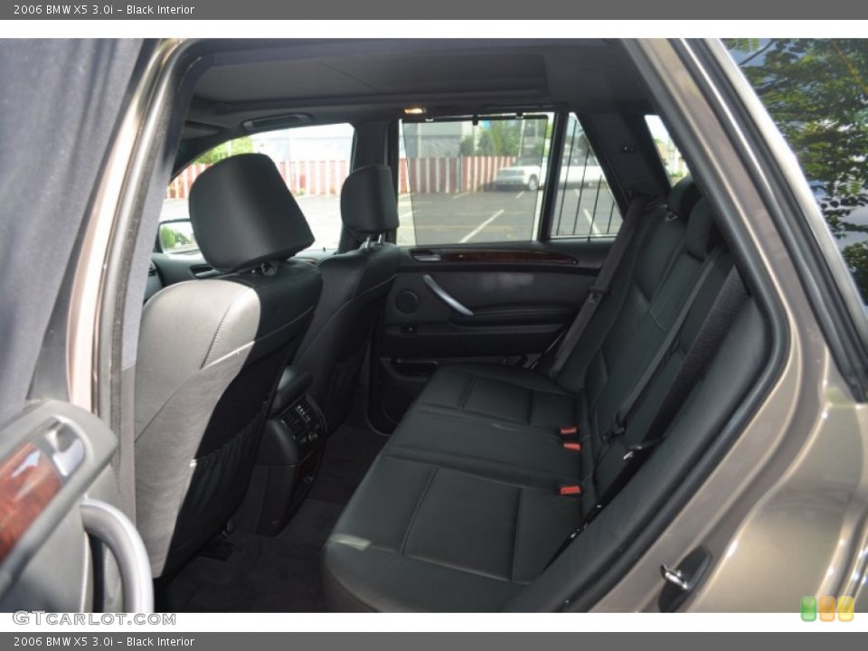 Black Interior Rear Seat for the 2006 BMW X5 3.0i #68622542