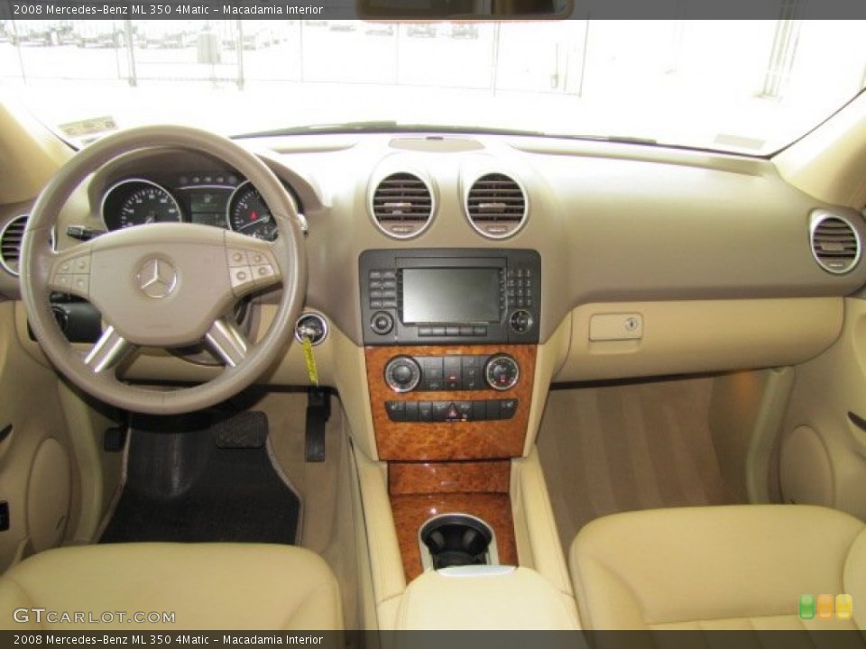 Macadamia Interior Dashboard for the 2008 Mercedes-Benz ML 350 4Matic #68625412