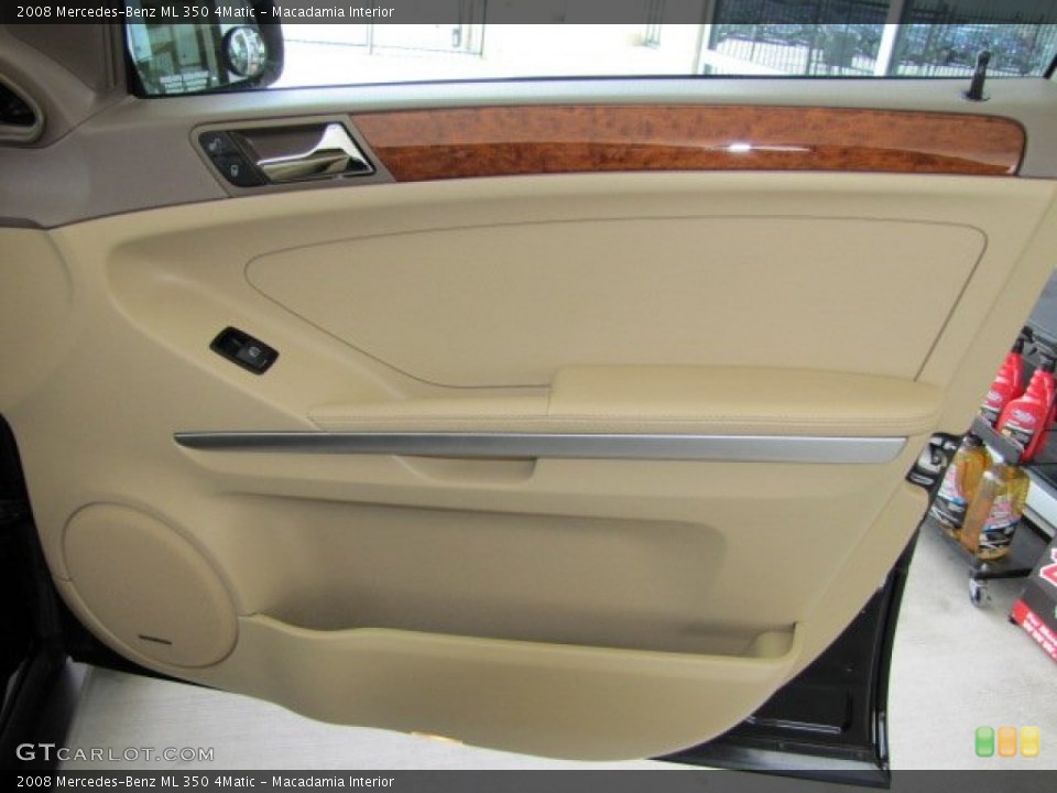 Macadamia Interior Door Panel for the 2008 Mercedes-Benz ML 350 4Matic #68625633