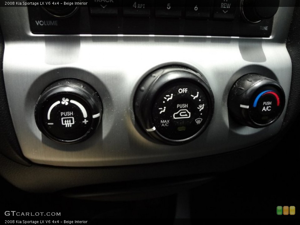 Beige Interior Controls for the 2008 Kia Sportage LX V6 4x4 #68628244