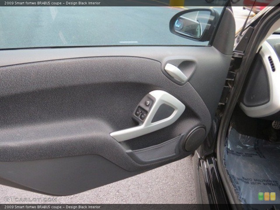 Design Black Interior Door Panel for the 2009 Smart fortwo BRABUS coupe #68635084