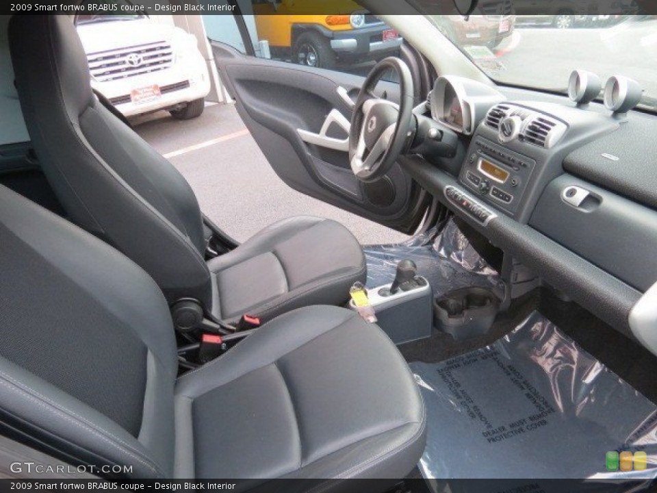 Design Black Interior Photo for the 2009 Smart fortwo BRABUS coupe #68635102