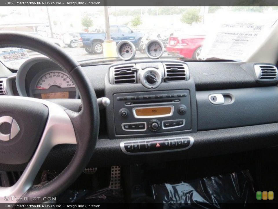 Design Black Interior Controls for the 2009 Smart fortwo BRABUS coupe #68635120