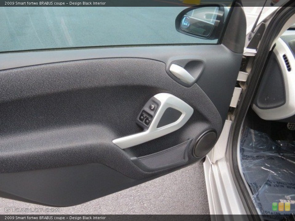 Design Black Interior Door Panel for the 2009 Smart fortwo BRABUS coupe #68635747