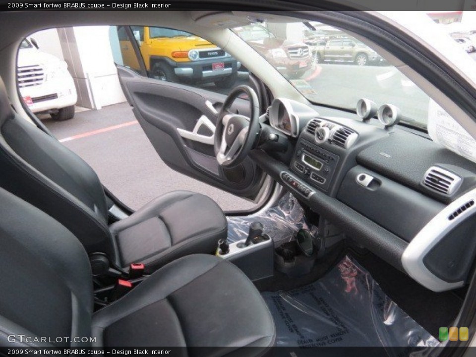Design Black Interior Photo for the 2009 Smart fortwo BRABUS coupe #68635767