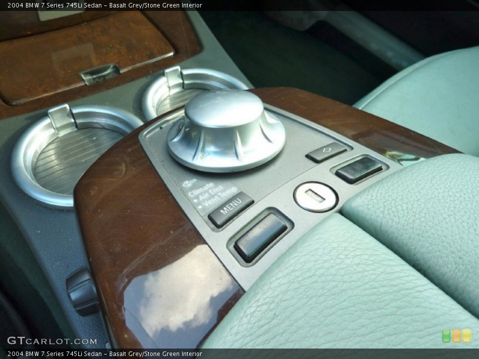 Basalt Grey/Stone Green Interior Controls for the 2004 BMW 7 Series 745Li Sedan #68641411