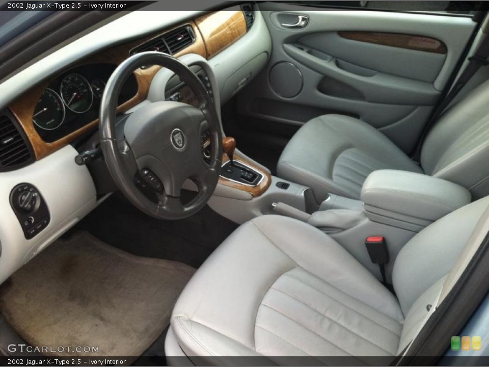 Ivory 2002 Jaguar X-Type Interiors