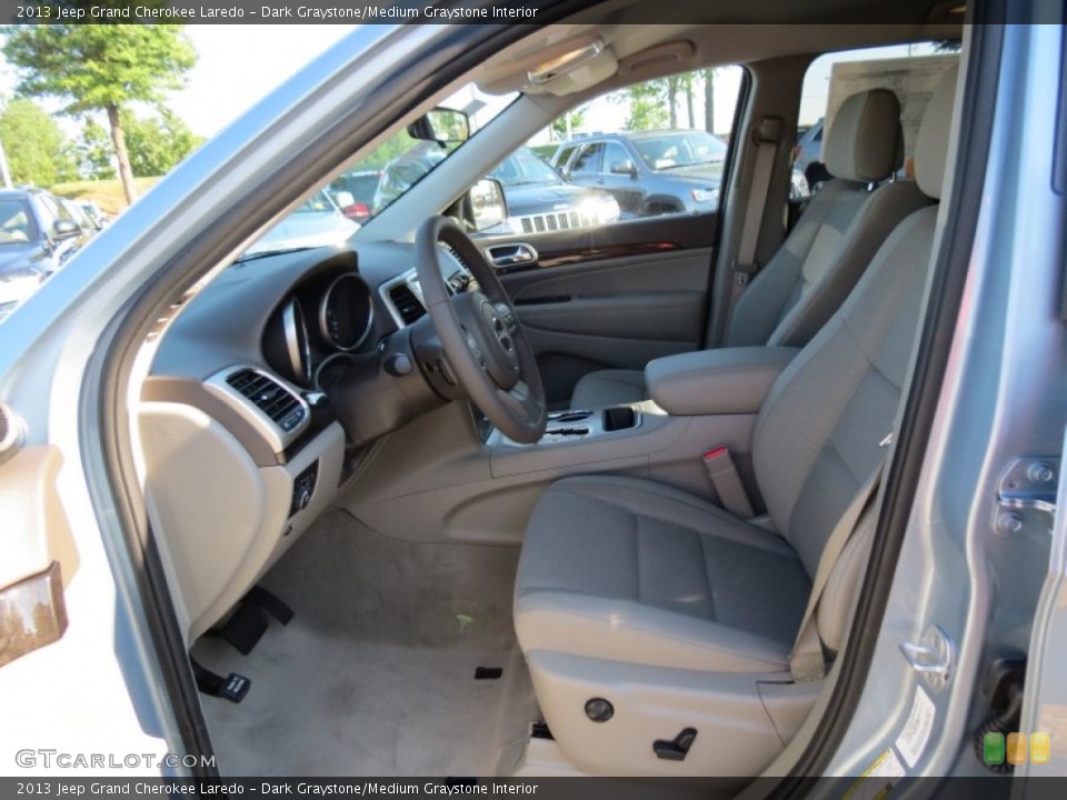 Dark Graystone/Medium Graystone Interior Photo for the 2013 Jeep Grand Cherokee Laredo #68672854