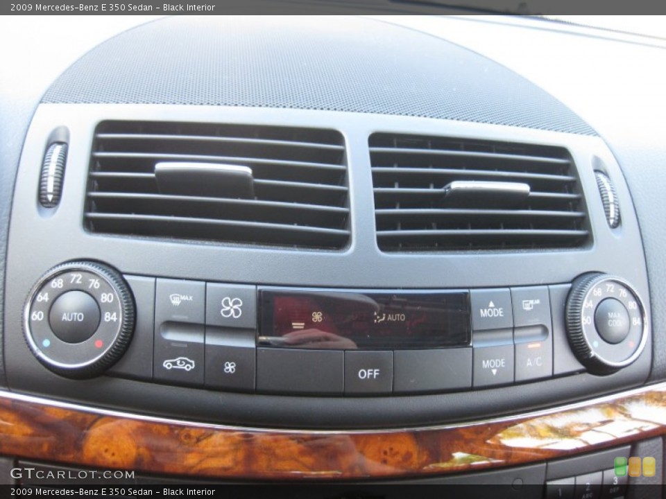 Black Interior Controls for the 2009 Mercedes-Benz E 350 Sedan #68674291