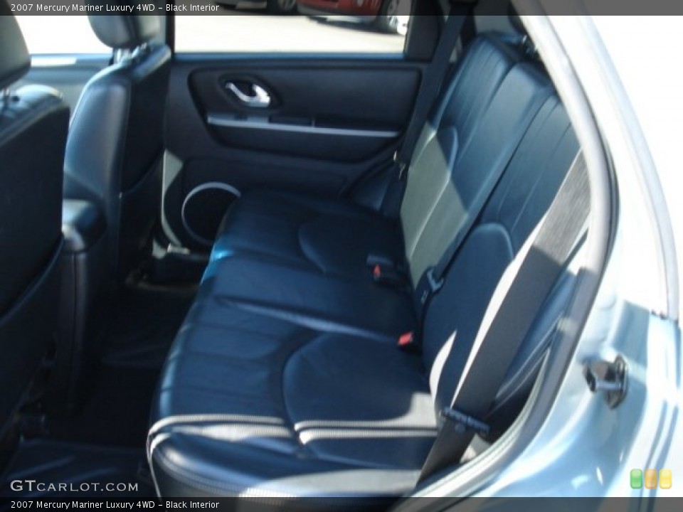 Black Interior Rear Seat for the 2007 Mercury Mariner Luxury 4WD #68676091