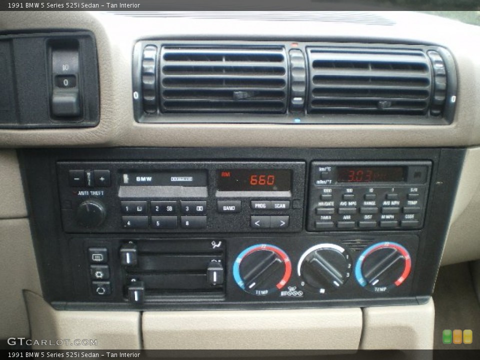 Tan Interior Controls for the 1991 BMW 5 Series 525i Sedan #68676994