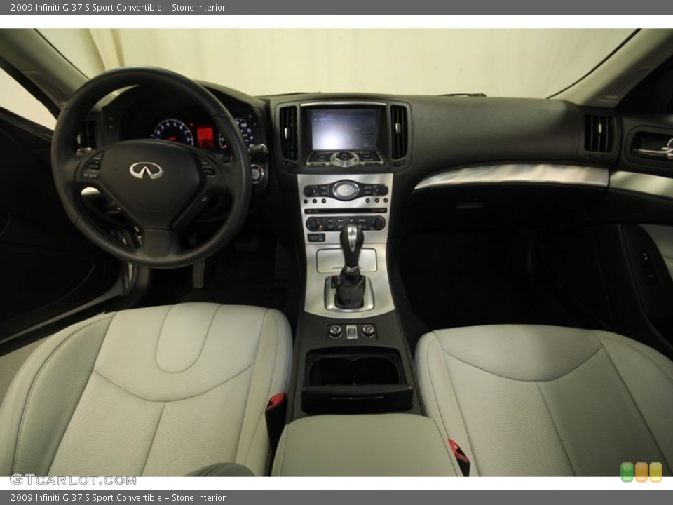 Stone Interior Dashboard for the 2009 Infiniti G 37 S Sport Convertible #68677201