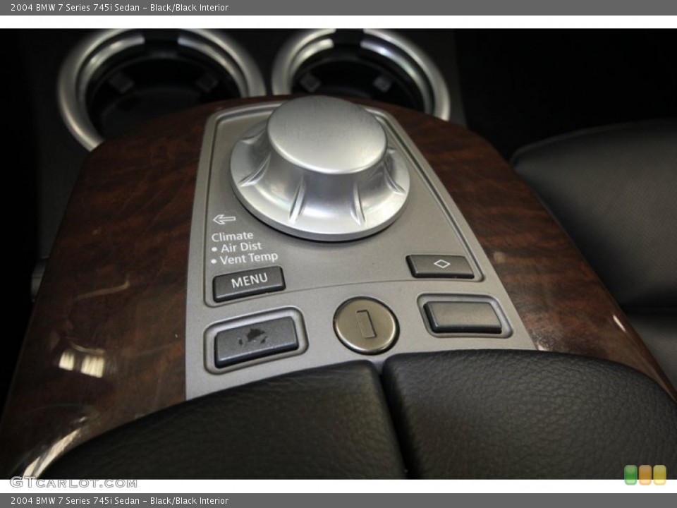 Black/Black Interior Controls for the 2004 BMW 7 Series 745i Sedan #68678566