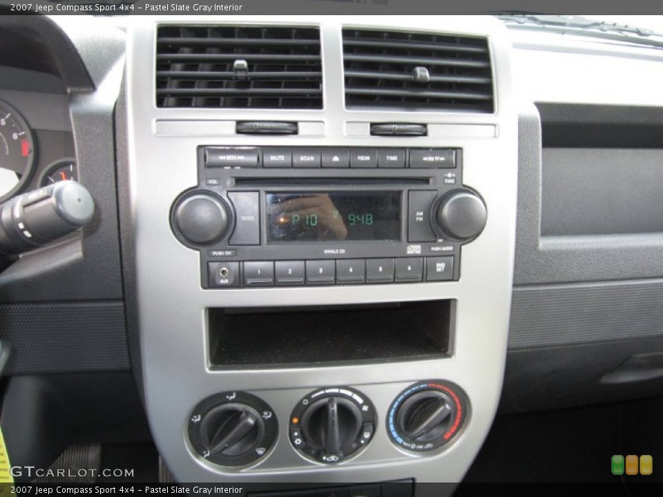 Pastel Slate Gray Interior Controls for the 2007 Jeep Compass Sport 4x4 #68687011