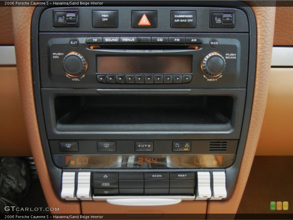 Havanna/Sand Beige Interior Audio System for the 2006 Porsche Cayenne S #68687737