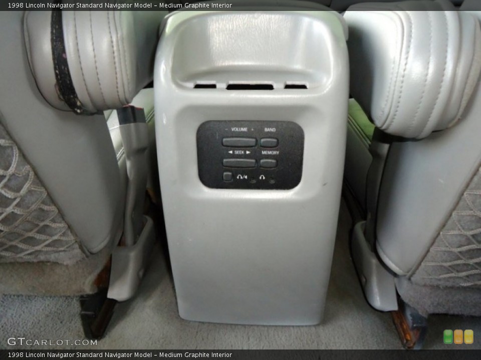 Medium Graphite Interior Controls for the 1998 Lincoln Navigator  #68701042
