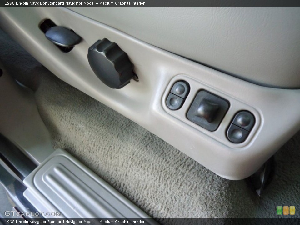Medium Graphite Interior Controls for the 1998 Lincoln Navigator  #68701258