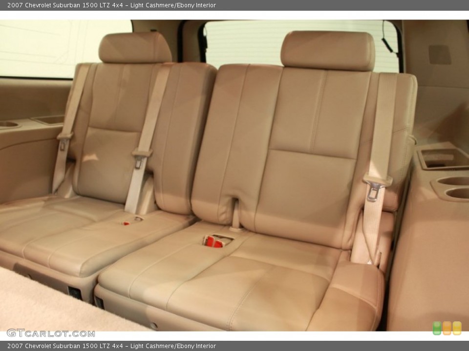 Light Cashmere/Ebony Interior Rear Seat for the 2007 Chevrolet Suburban 1500 LTZ 4x4 #68704222