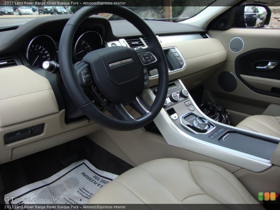Almond/Espresso 2012 Land Rover Range Rover Evoque Interiors