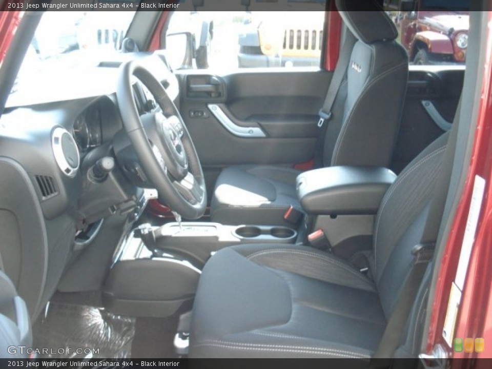 Black Interior Photo for the 2013 Jeep Wrangler Unlimited Sahara 4x4 #68713058