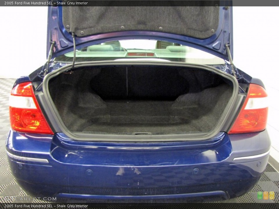 Shale Grey Interior Trunk for the 2005 Ford Five Hundred SEL #68726125
