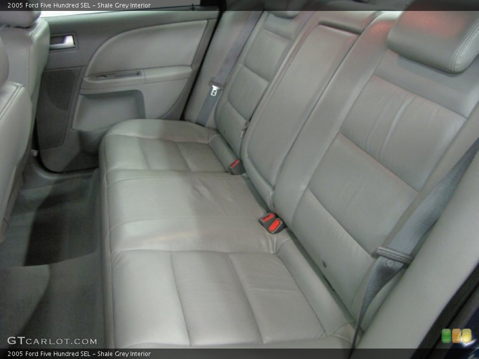 Shale Grey Interior Rear Seat for the 2005 Ford Five Hundred SEL #68726170
