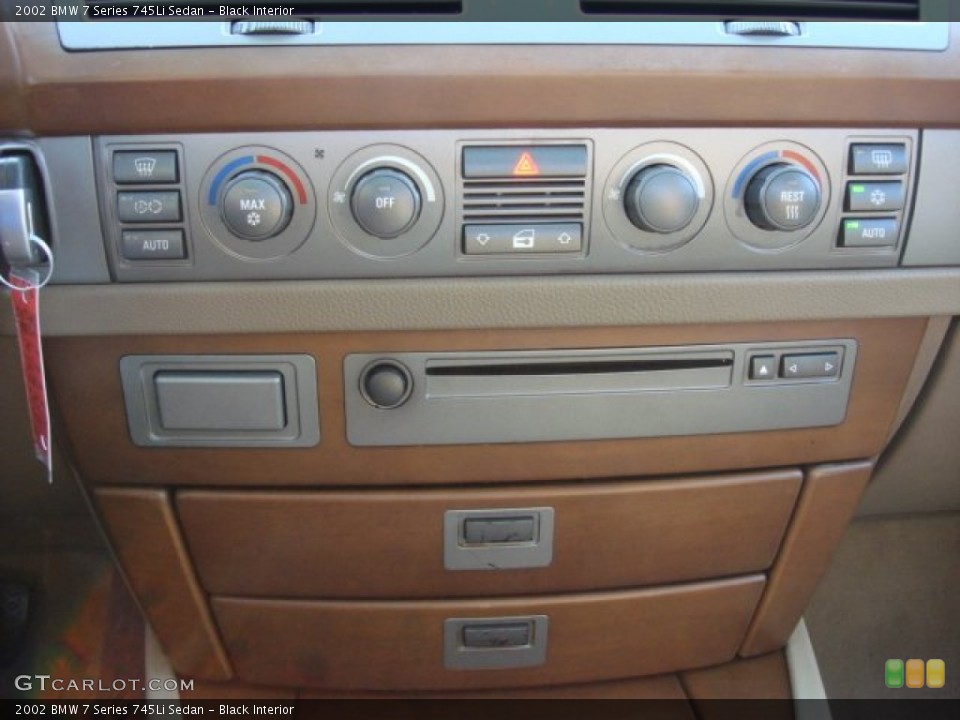 Black Interior Controls for the 2002 BMW 7 Series 745Li Sedan #68737870