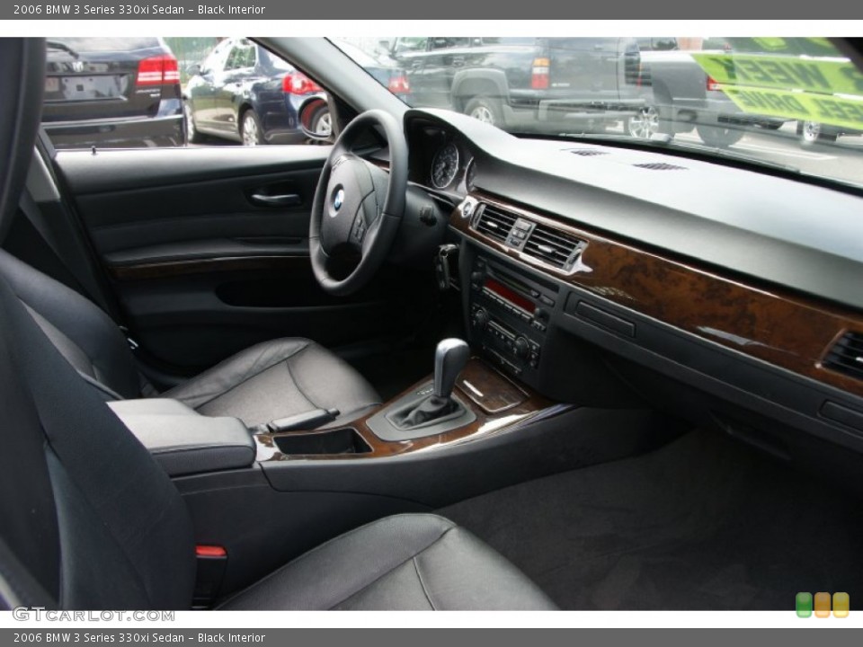 Black Interior Photo for the 2006 BMW 3 Series 330xi Sedan #68747816