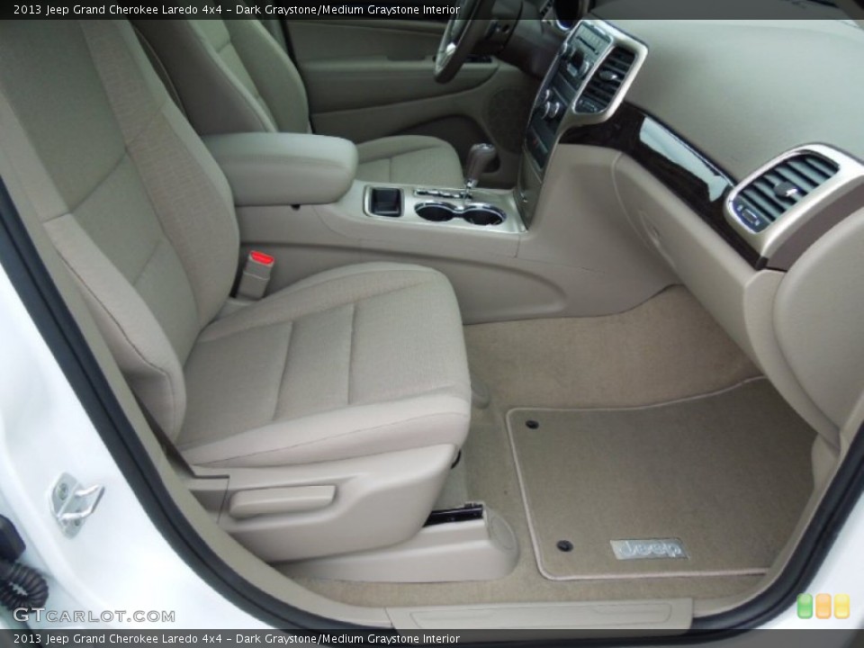 Dark Graystone/Medium Graystone Interior Photo for the 2013 Jeep Grand Cherokee Laredo 4x4 #68747980
