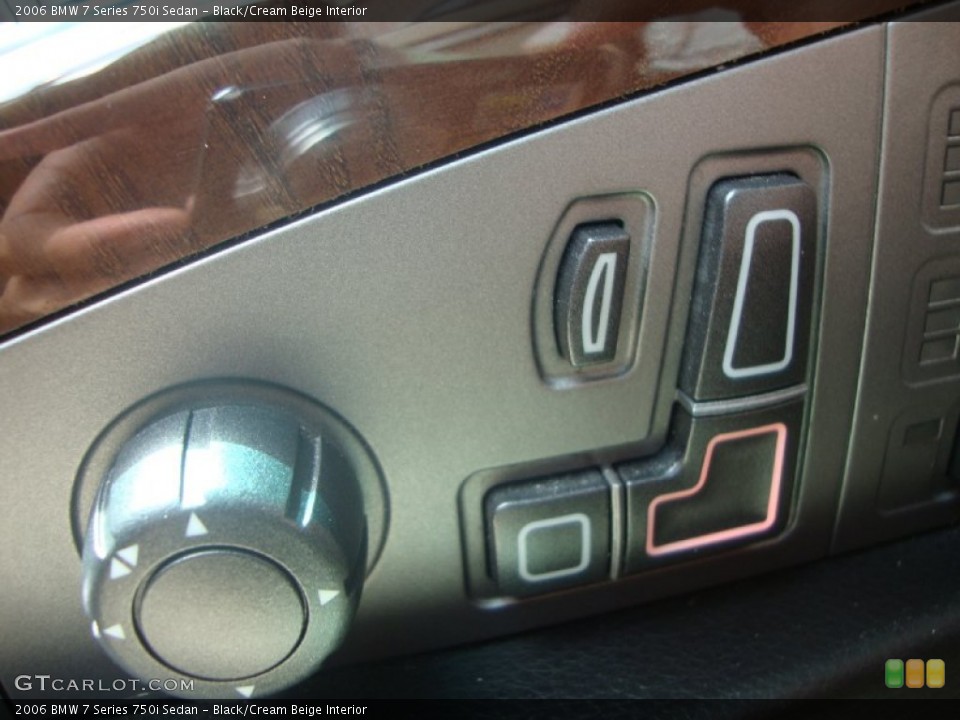 Black/Cream Beige Interior Controls for the 2006 BMW 7 Series 750i Sedan #68756518