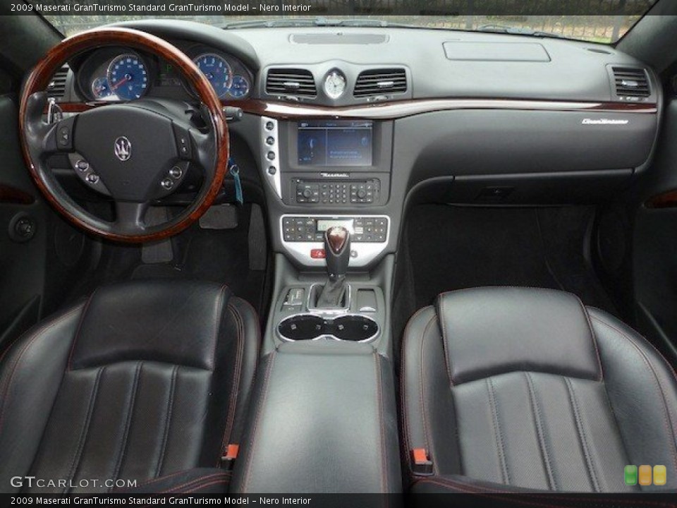 Nero Interior Dashboard for the 2009 Maserati GranTurismo  #68764834