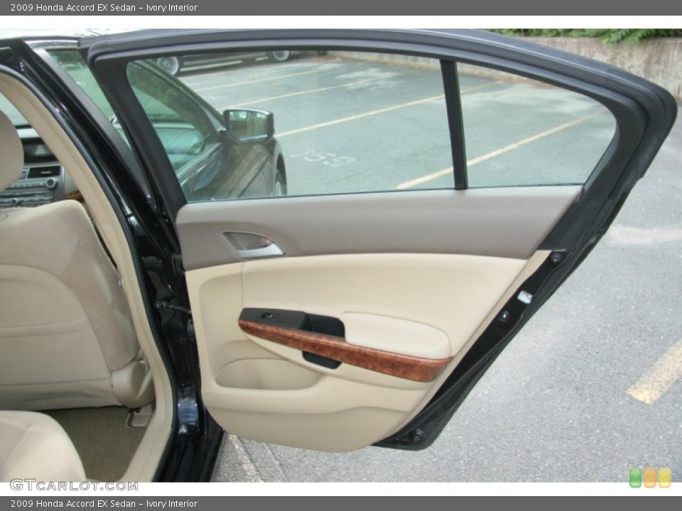 Ivory Interior Door Panel for the 2009 Honda Accord EX Sedan #68790779